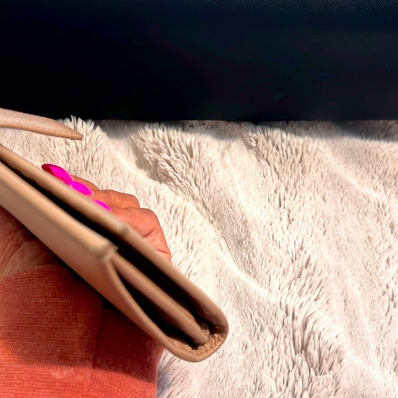 Authentic Prada wallet - Picture 12 of 12